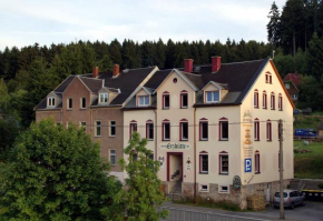 Гостиница Ferienwohnung Erzhütte  Рехенберг-Биненмюле